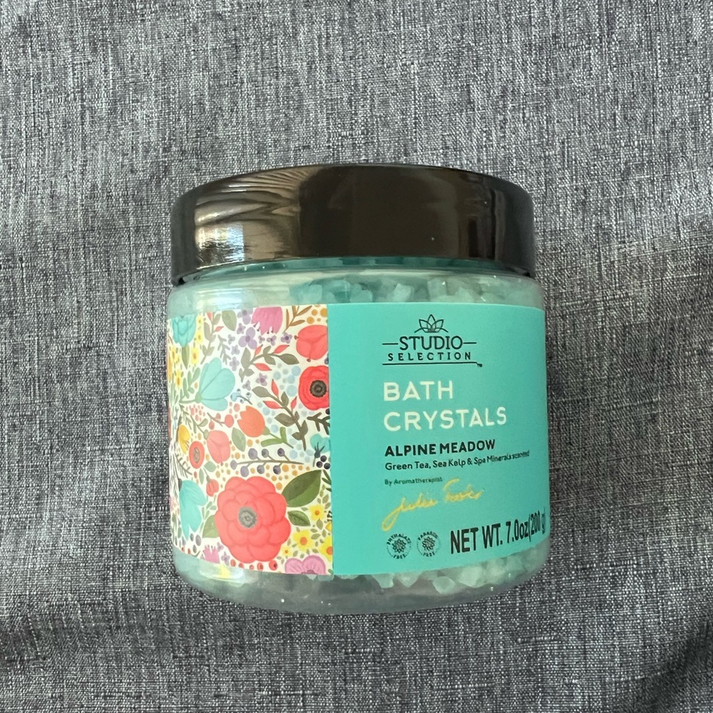 STUDIO SELECTIONS Bath Crystals Alpine Meadow Scent 7oz Jar Relax & Unwind